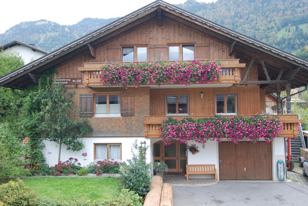 Apartamento Haus Schneider Andelsbuch Habitación foto